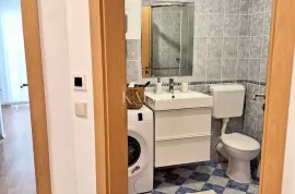 Otok Krk, Malinska - stan 60m2, 400m od mora, Malinska-Dubašnica, Appartement