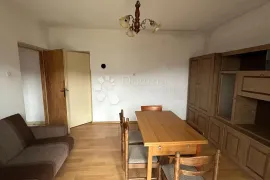 Kuća za renovaciju s terasom s koje nećete željeti otići!, Pazin, Casa