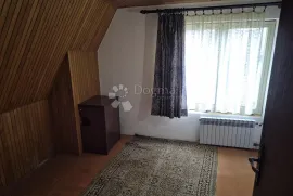 Kuća duplex sa dvorištem i parkingom nadomak Tuheljskih Toplica!, Tuhelj, House