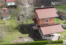 VIKENDICA - SLATINA - 180 m2, Laktaši, Maison