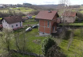 VIKENDICA - SLATINA - 180 m2, Laktaši, Maison