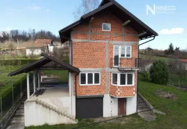 VIKENDICA - SLATINA - 180 m2, Laktaši, Maison