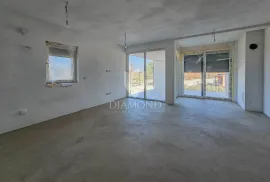 Umag, stan u izgradnji 550 metara do mora!, Umag, Appartement