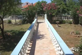 Vila u prekrasnom gradu, na prodaju, Zadar, Casa