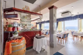 Hotel s pogledom na more, na prodaju, Trogir - Okolica, Коммерческая недвижимость