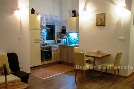 Apartmanska kuća s pogledom na more, Šolta, Kuća