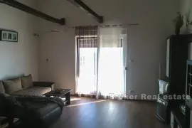 Apartmanska kuća s pogledom na more, Šolta, Kuća