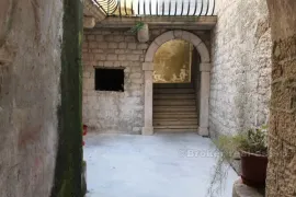 Dva apartmana za prodaju, Trogir - Okolica, Wohnung