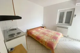 Apartmanska kuća u prvom redu do mora, Zadar, Haus