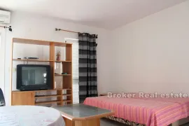 Apartmanska kuća sa pogledom na more, Trogir - Okolica, Kuća