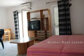 Apartmanska kuća sa pogledom na more, Trogir - Okolica, Kuća