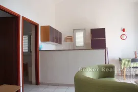 Apartmanska kuća sa pogledom na more, Trogir - Okolica, Kuća