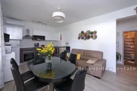 Apartmanska vila prvi red do mora, Zadar, Haus