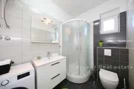 Apartmanska kuća u blizini mora, Zadar, بيت