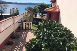 Apartmanska kuća, prvi red do mora, Zadar, Maison