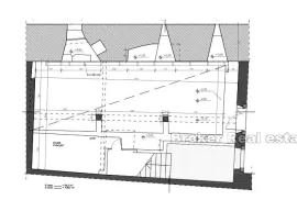 Poslovni prostor u srcu Dioklecijanove palače, Split, Commercial property