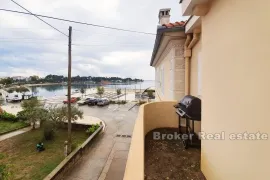 Dvojna kuća u prvom redu do mora, Zadar, Haus