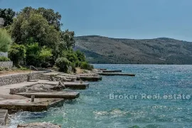 Samostojeća kuća s pogledom na more, Trogir - Okolica, Дом