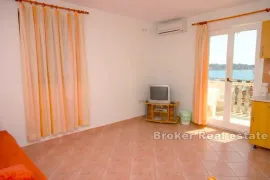 Zadar apartmanska kuća prvi red do mora, Zadar, Σπίτι