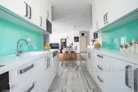 Bačvice, moderan stan na iznimnoj lokaciji, Split, Apartamento