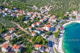 Više građevinskih zemljišta, 100 m od mora, Trogir - Okolica, Terreno