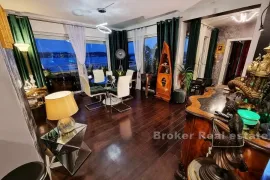 Luksuzan penthouse s otvorenim pogledom na more, Trogir - Okolica, Flat