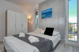 Moderna dvojna vila s bazenom u blizini mora, Zadar, Casa