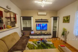 Žnjan - Dvoetažni kompletno namješten stan, Split, Appartement