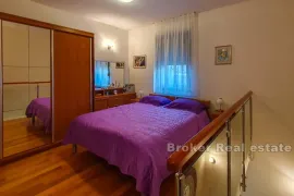 Žnjan - Dvoetažni kompletno namješten stan, Split, Appartement