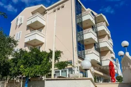 Hotel u malom mjestu, s pogledom na more, na prodaju, Trogir - Okolica, Εμπορικά ακίνητα