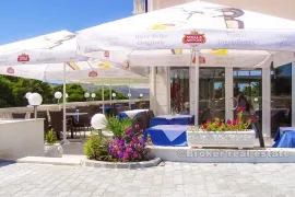 Hotel u malom mjestu, s pogledom na more, na prodaju, Trogir - Okolica, Εμπορικά ακίνητα