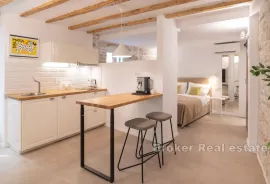 Moderni apartmani u centru grada, Split, Flat