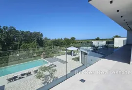 Luksuzna vila na mirnoj lokaciji okružena zelenilom, Poreč, Casa