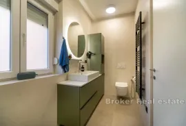 Dizajnerski uređen stan u užem dijelu centra grada, Split, Appartment