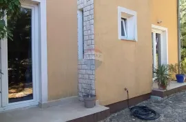 Istra,Valtura,kuća sa dva stana, Ližnjan, Casa