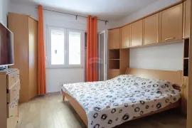 Istra, Rovinj  trosoban stan u centru s dvije garaže, Rovinj, Appartment