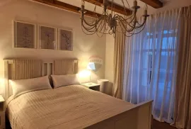 Poreč, okolica, lijepa autohtona vila s pogledom na more, Kaštelir-Labinci, Haus