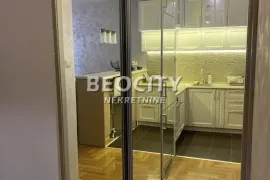 Novi Sad, Bulevar Oslobođenja, Augusta Cesarca, 2.5, 60m2, Novi Sad - grad, Kвартира