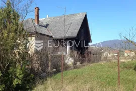 Jasterbarsko, Malunje, obiteljska kuća NKP 140 M2 s okućnicom 1328 M2, Casa