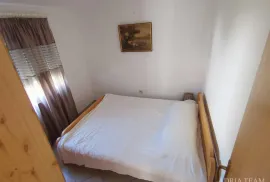 KUĆA S 2 STAMBENE JEDINICE, 230 m OD MORA, VIR, Vir, Casa