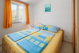 Poreč, okolica, obiteljska kuća sa pet apartmana, Poreč, Famiglia