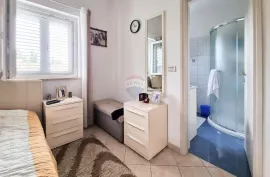 Istra, Rovinj okolica, prizemna kuća 156m2 s okućnicom 480m2, Rovinj, Ev