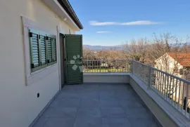 Villa sa bazenom Malinska Krk, Malinska-Dubašnica, Casa