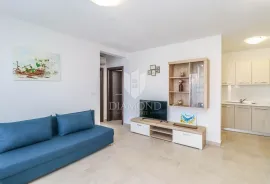 Istra, Umag- okolica, stan u prizemlju 300m od mora !, Umag, Apartamento