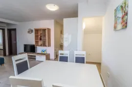 Istra, Umag- okolica, stan u prizemlju 300m od mora !, Umag, Apartamento