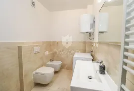 Istra, Umag- okolica, stan u prizemlju 300m od mora !, Umag, Apartamento