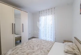 Istra, Umag- okolica, stan u prizemlju 300m od mora !, Umag, Apartamento