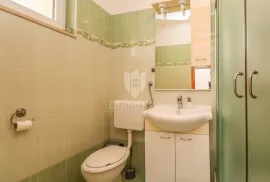 Moderan stan s pogledom na more u Ližnjanu, Ližnjan, Appartement