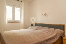 Moderan stan s pogledom na more u Ližnjanu, Ližnjan, Appartement