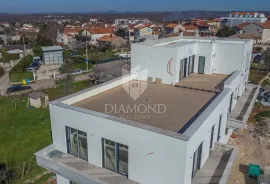 Novigrad, okolica. Penthouse sa panoramskim pogledom na more!, Poreč, Apartamento